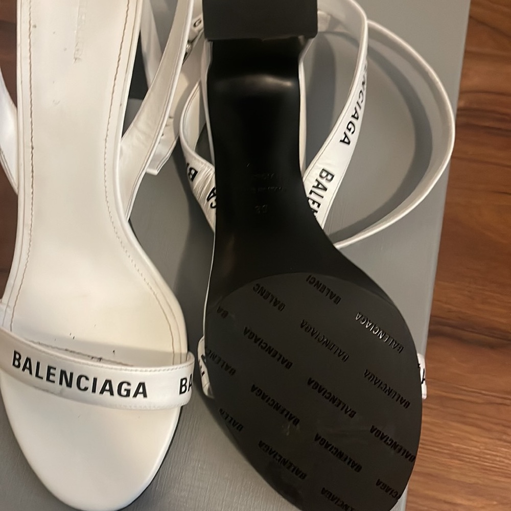 Heels - Picture 8 of 8